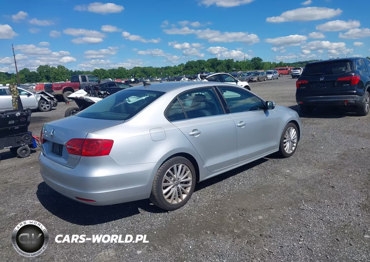 2011 Volkswagen Jetta 2.5L Sel VIN:3VWLZ7AJ8BM312289 - 4