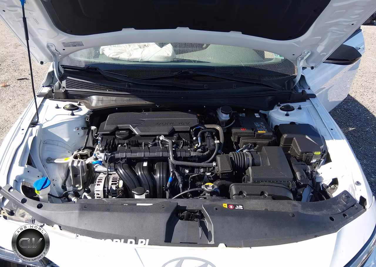 2025 Hyundai Elantra Sel Sport VIN:KMHLM4DG2SU040216 - 10