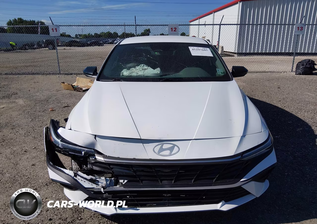 2025 Hyundai Elantra Sel Sport VIN:KMHLM4DG2SU040216 - 12