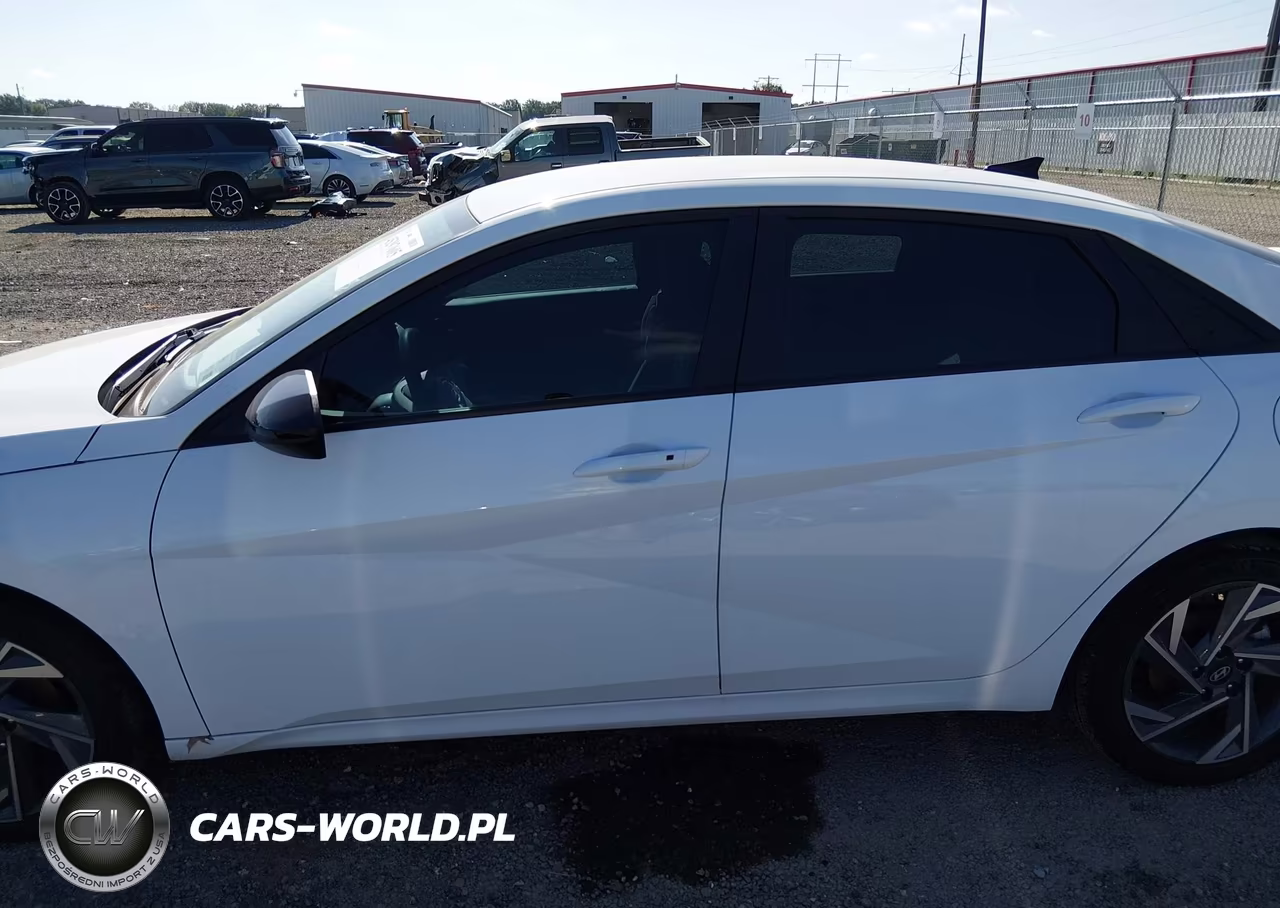 2025 Hyundai Elantra Sel Sport VIN:KMHLM4DG2SU040216 - 14