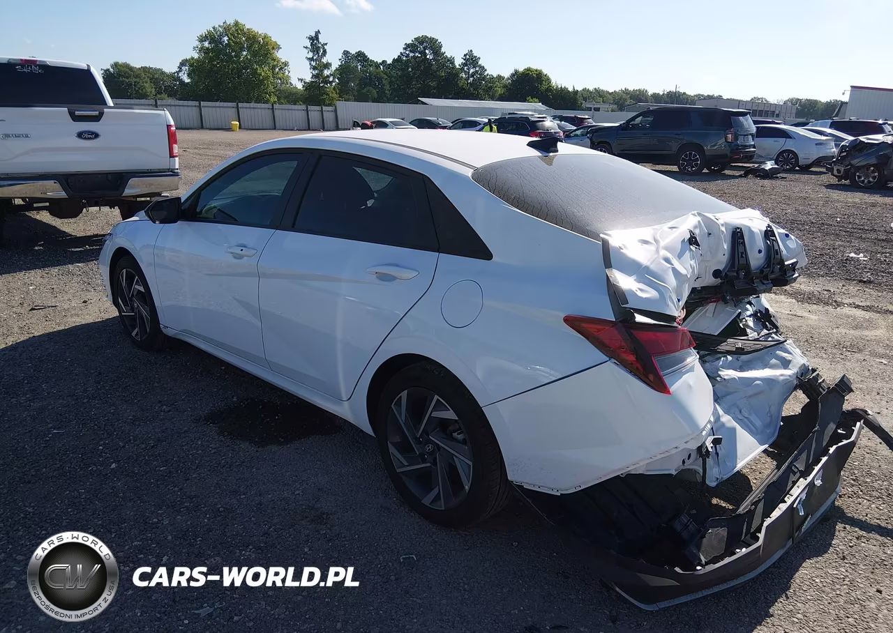 2025 Hyundai Elantra Sel Sport VIN:KMHLM4DG2SU040216 - 3