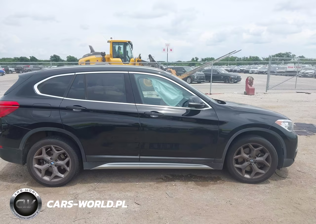 2018 BMW X1 Sdrive28I VIN:WBXHU7C37J5L05931 - 12