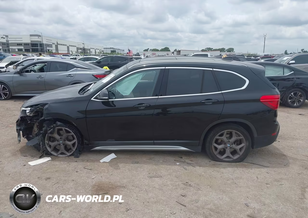 2018 BMW X1 Sdrive28I VIN:WBXHU7C37J5L05931 - 13