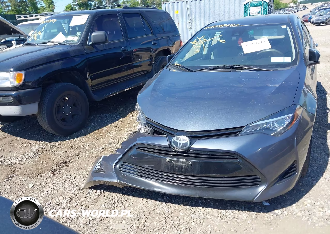 2017 Toyota Corolla Le VIN:2T1BURHE1HC878247 - 12