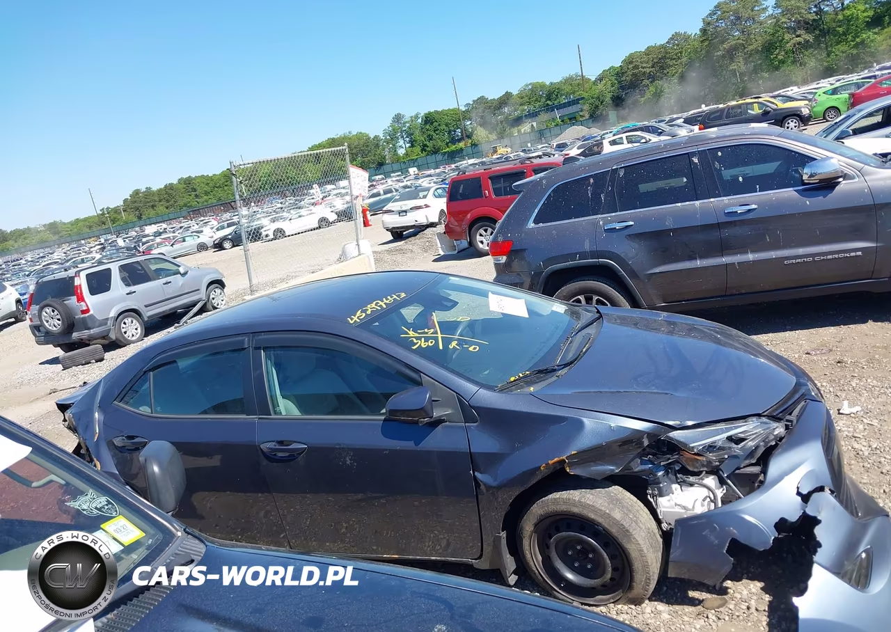 2017 Toyota Corolla Le VIN:2T1BURHE1HC878247 - 13