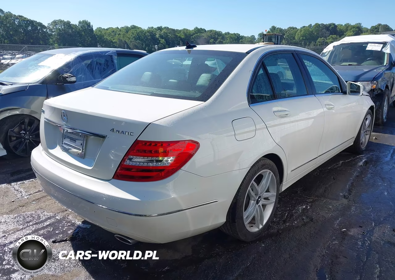 2012 Mercedes-Benz C 300 Luxury 4Matic-Sport 4Matic VIN:WDDGF8BB0CF910099 - 4