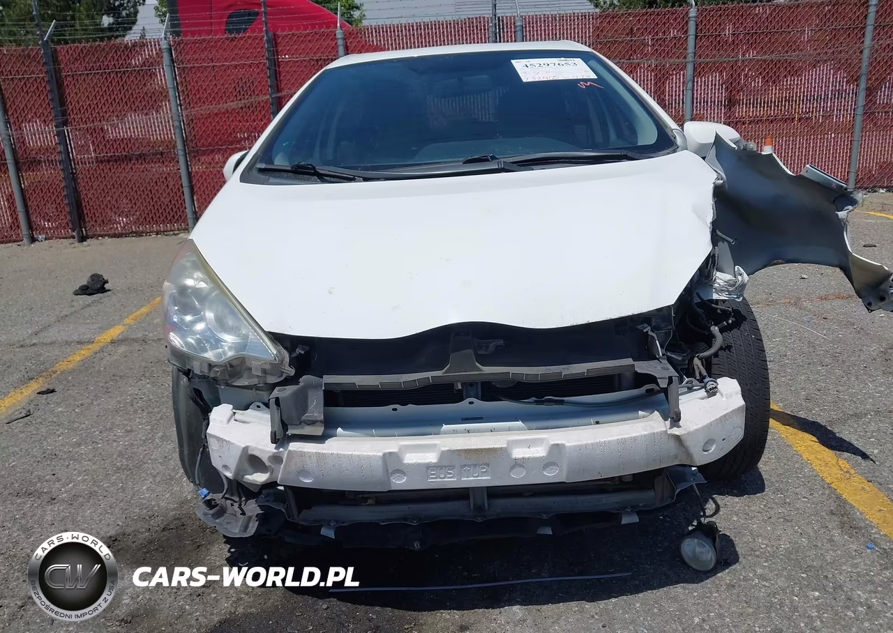 2012 Toyota Prius C Four VIN:JTDKDTB30C1510515 - 6