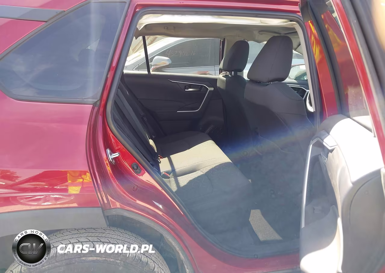 2024 Toyota Rav4 Xle VIN:2T3P1RFV1RW429790 - 8