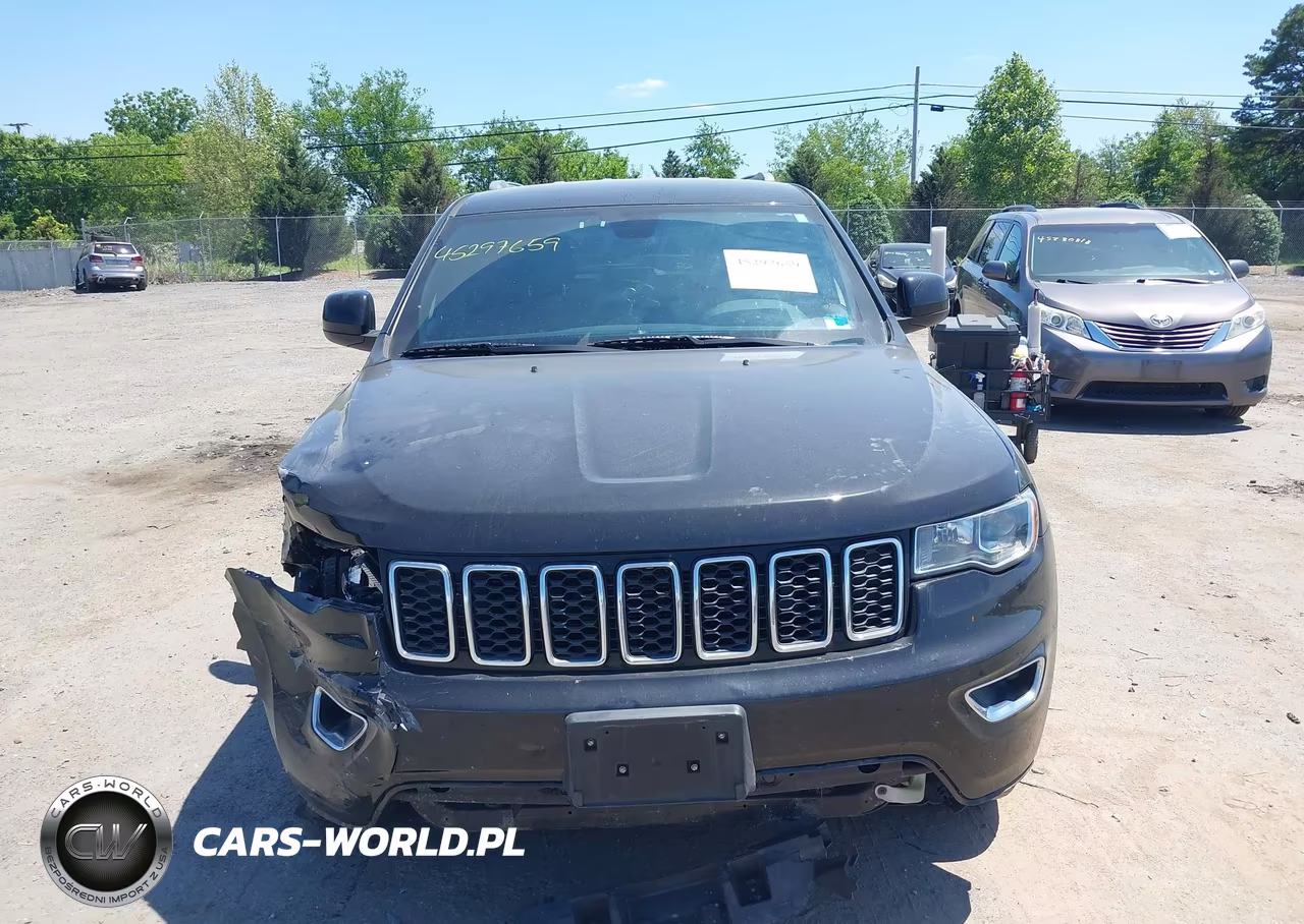 2018 Jeep Grand Cherokee Laredo E 4X4 VIN:1C4RJFAG4JC210765 - 13