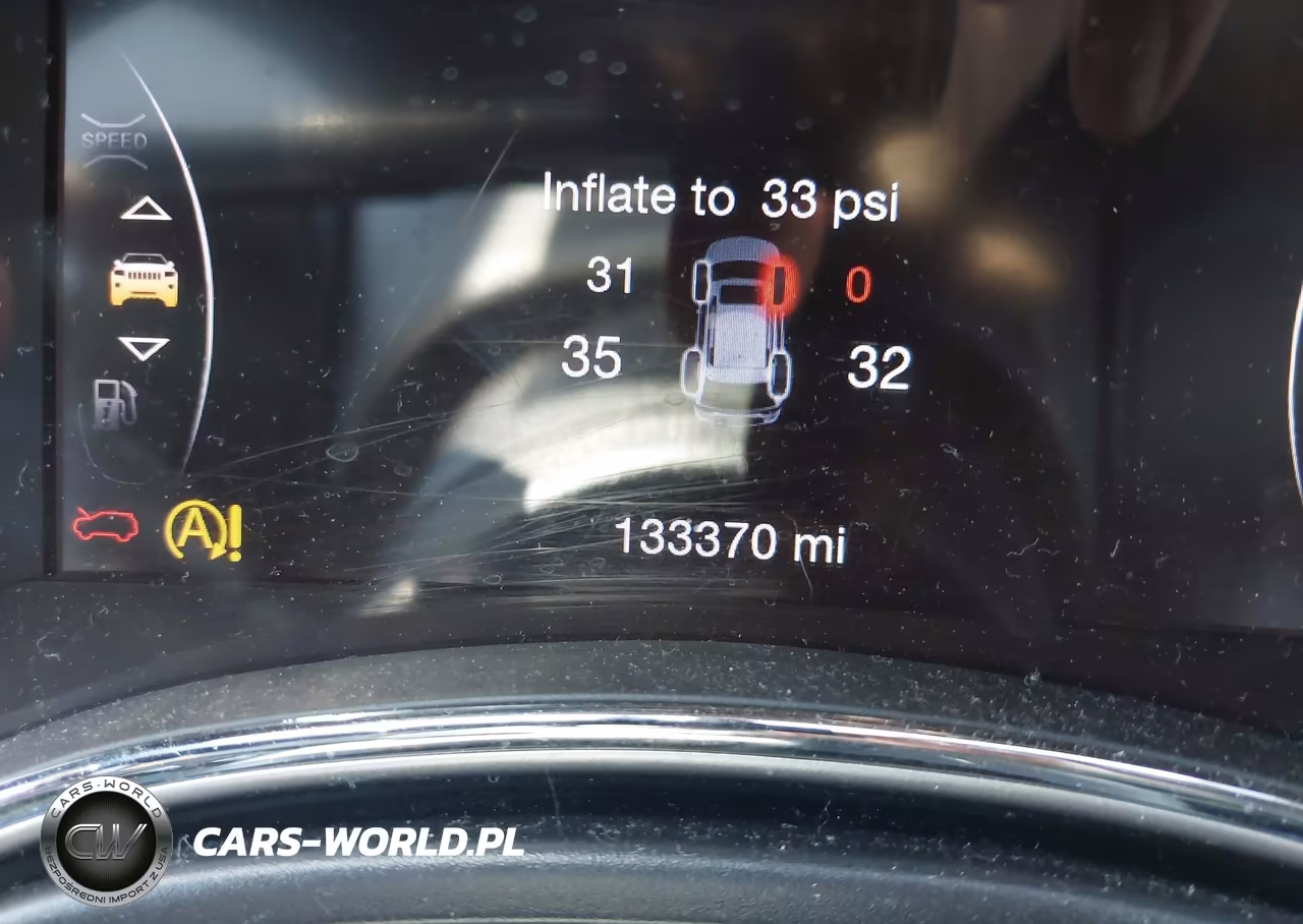 2018 Jeep Grand Cherokee Laredo E 4X4 VIN:1C4RJFAG4JC210765 - 16