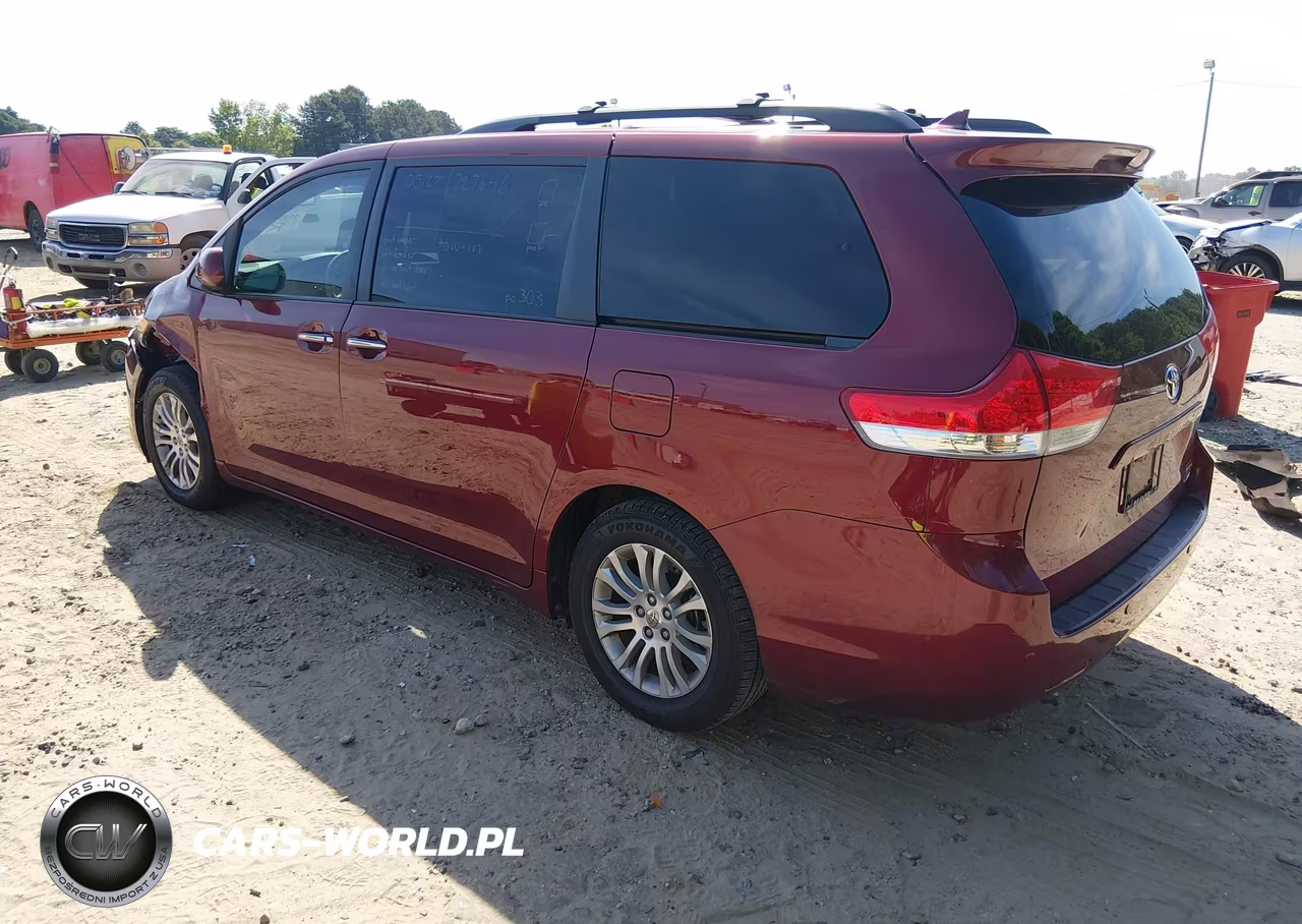2013 Toyota Sienna Xle V6 8 Passenger VIN:5TDYK3DC1DS398101 - 3