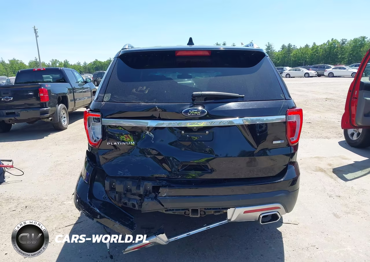 2016 Ford Explorer Platinum VIN:1FM5K8HT8GGC37555 - 17