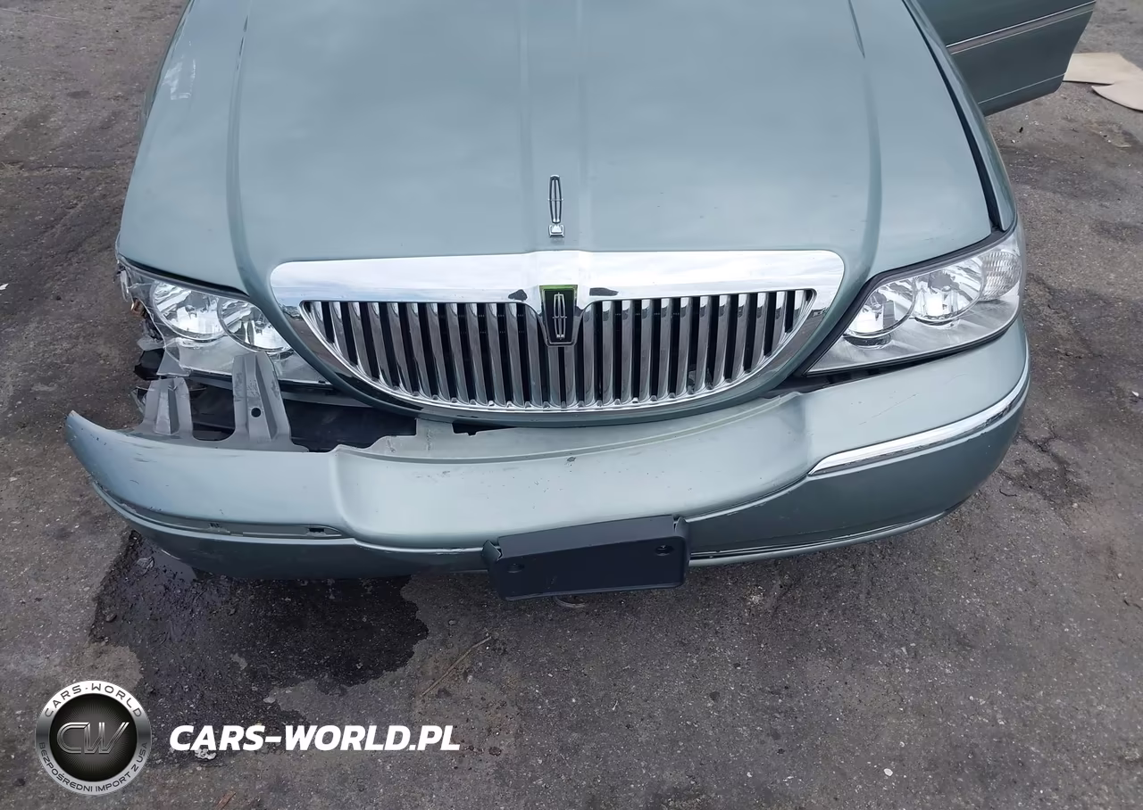 2006 Lincoln Town Car Signature VIN:1LNHM81V86Y645601 - 6