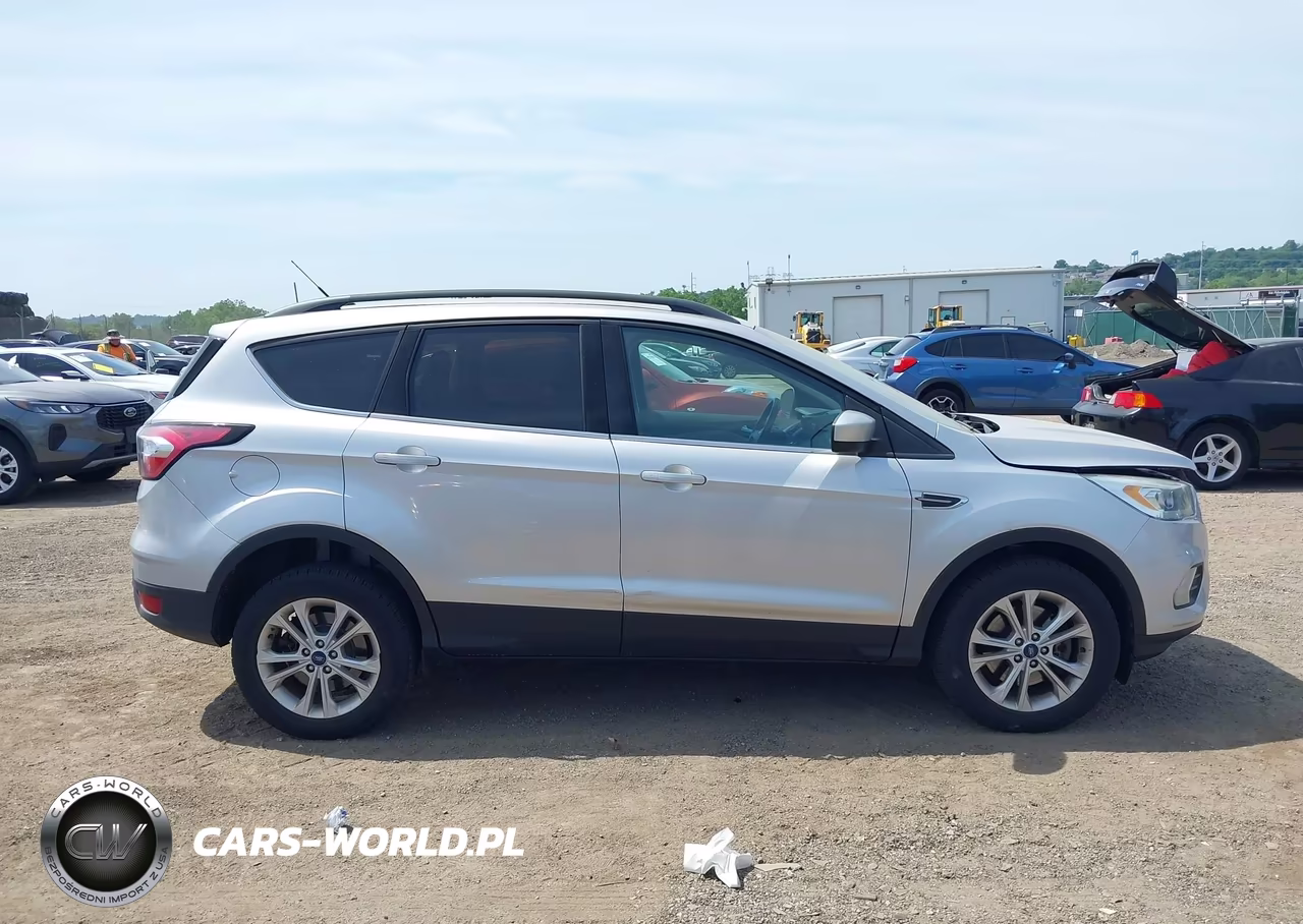 2017 Ford Escape Se VIN:1FMCU9GD7HUB27617 - 13