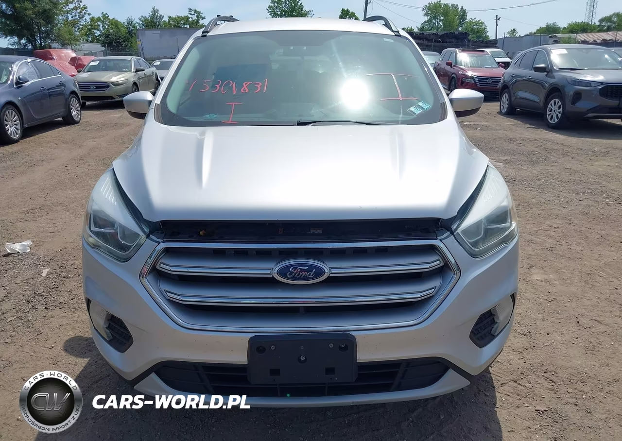2017 Ford Escape Se VIN:1FMCU9GD7HUB27617 - 6
