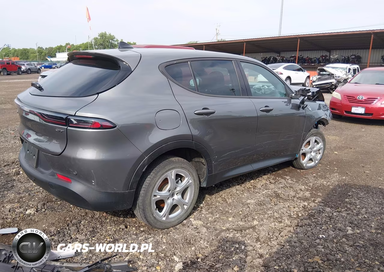 2024 Dodge Hornet Gt Plus Awd VIN:ZACNDFAN0R3A37832 - 4