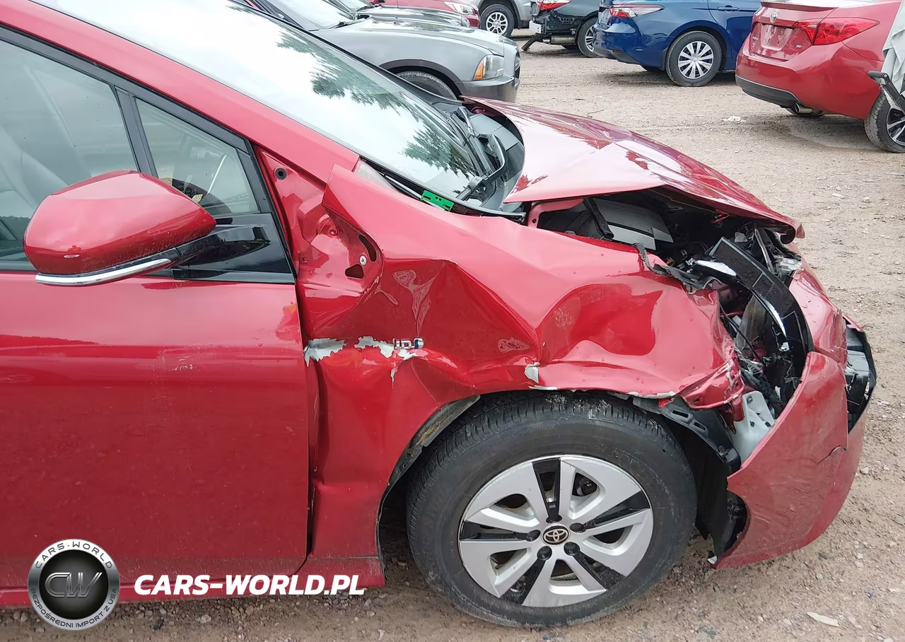 2016 Toyota Prius Four VIN:JTDKARFU0G3523466 - 6