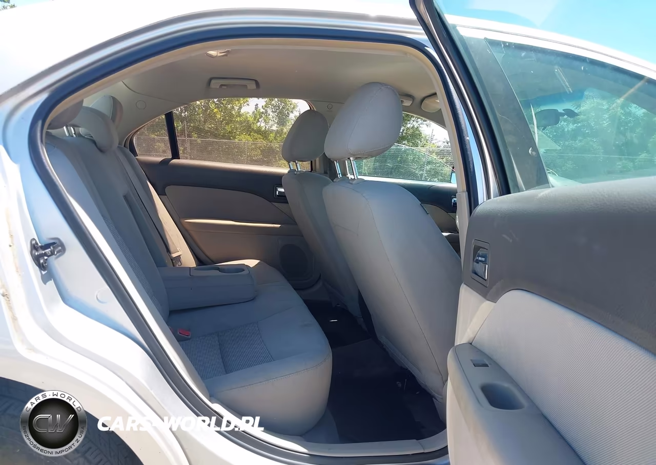 2011 Ford Fusion S VIN:3FAHP0GA0BR346961 - 8