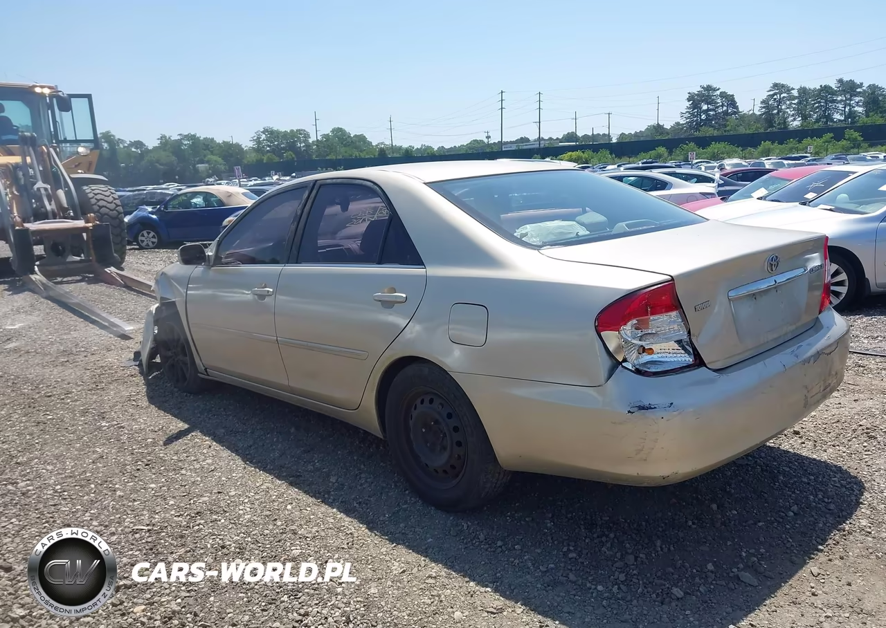2003 Toyota Camry Xle VIN:4T1BE32K33U146508 - 3