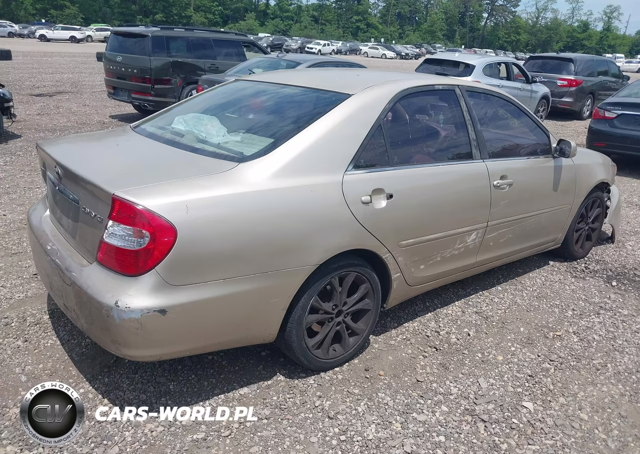 2003 Toyota Camry Xle VIN:4T1BE32K33U146508 - 4