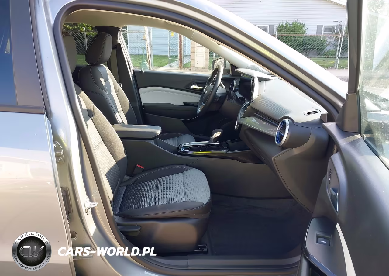 2025 Chevrolet Trax Fwd Lt VIN:KL77LHEP4SC318826 - 5