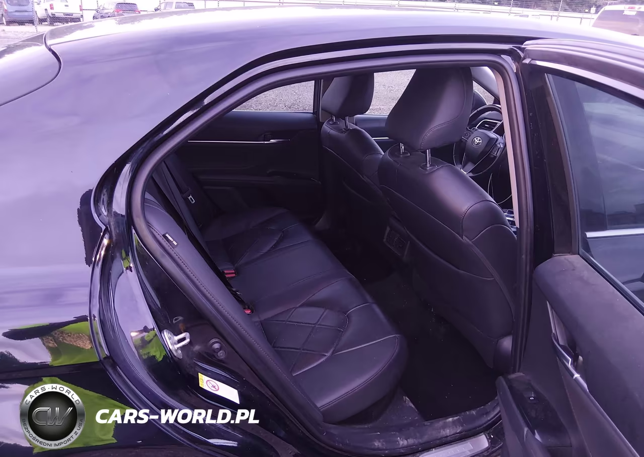 2018 Toyota Camry Hybrid Xle VIN:4T1B21HK2JU002692 - 8
