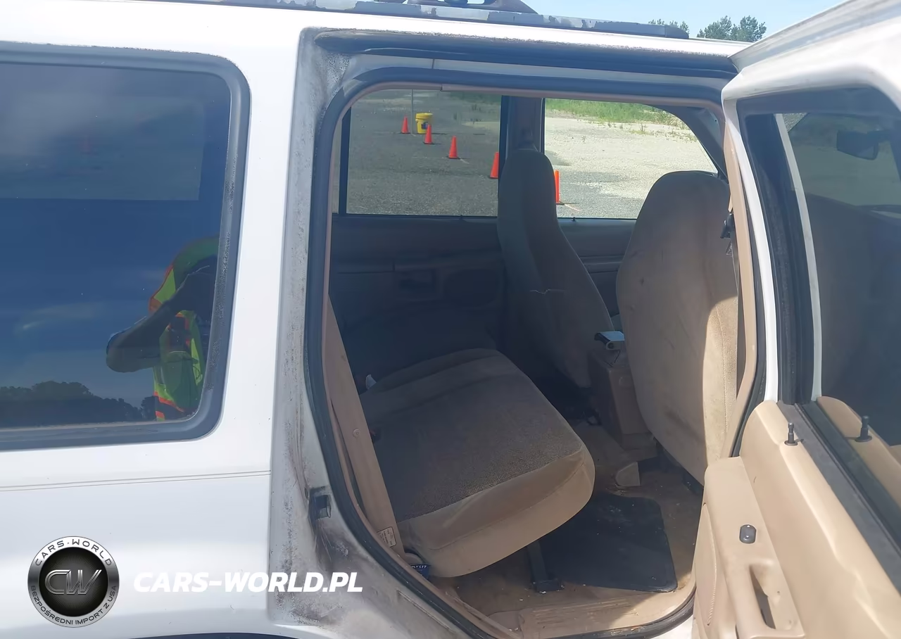 2000 Ford Explorer Xls VIN:1FMZU62X1YZB53806 - 8