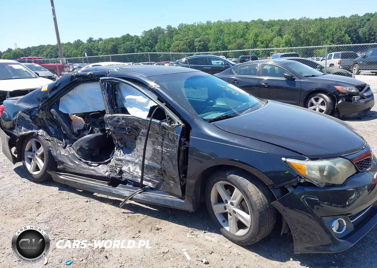 2014 Toyota Camry Se VIN:4T1BF1FKXEU383625 - 15