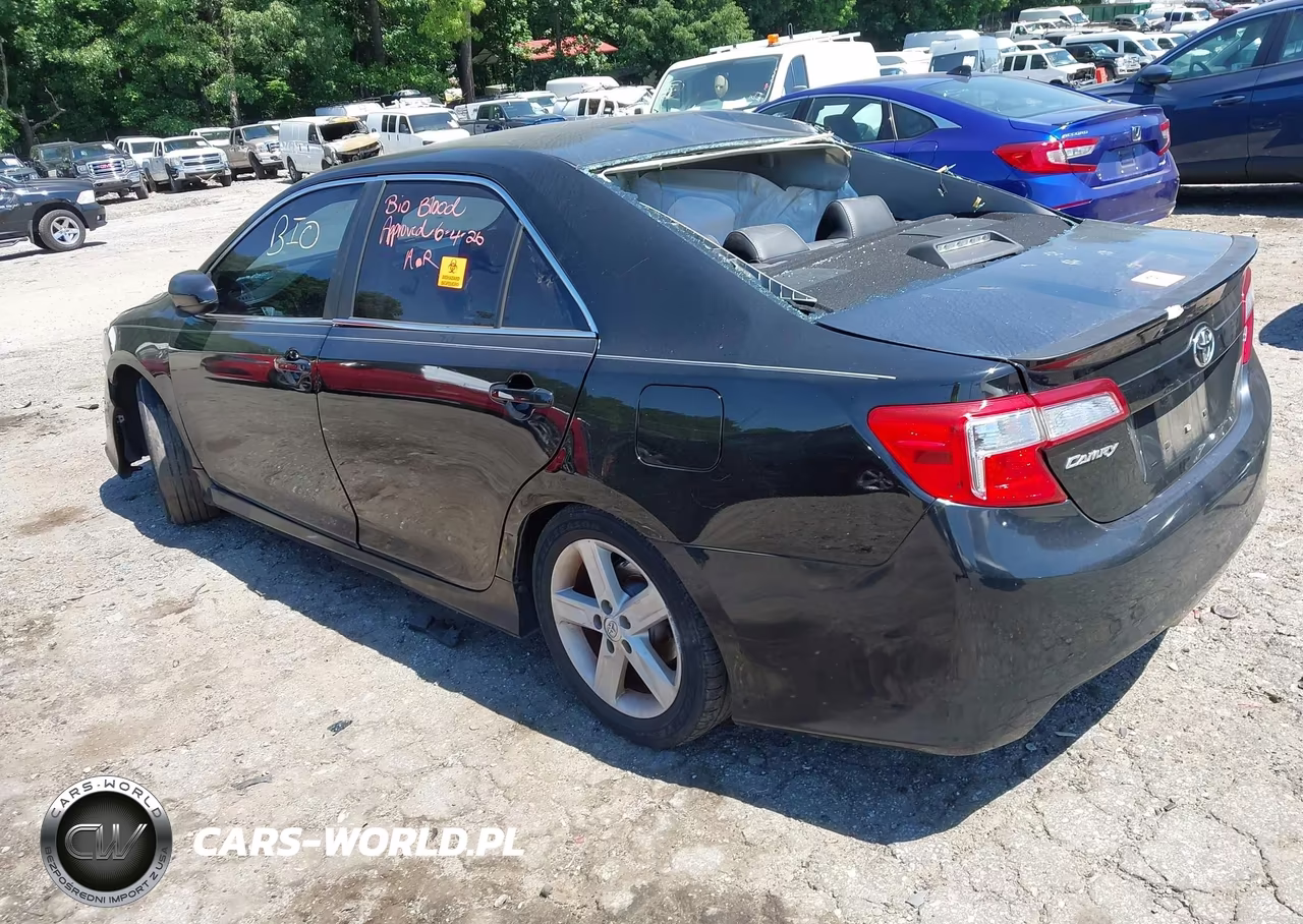 2014 Toyota Camry Se VIN:4T1BF1FKXEU383625 - 3