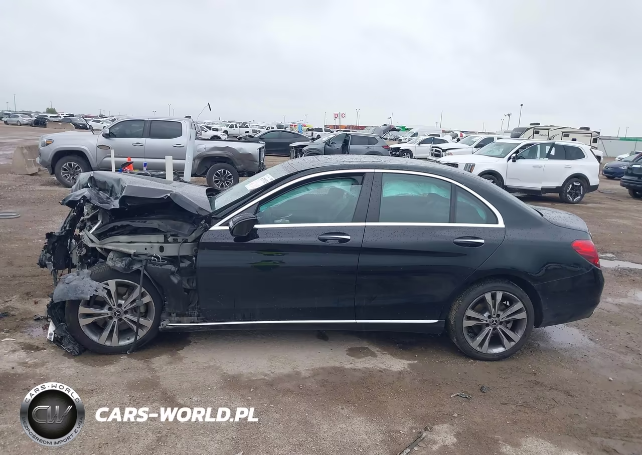 2018 Mercedes-Benz C 300 4Matic VIN:55SWF4KBXJU275438 - 15