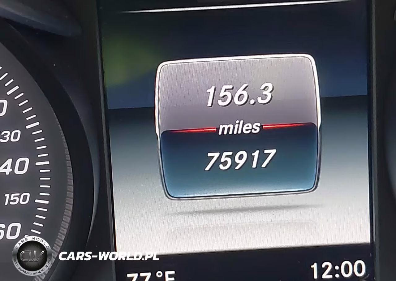 2018 Mercedes-Benz C 300 4Matic VIN:55SWF4KBXJU275438 - 16