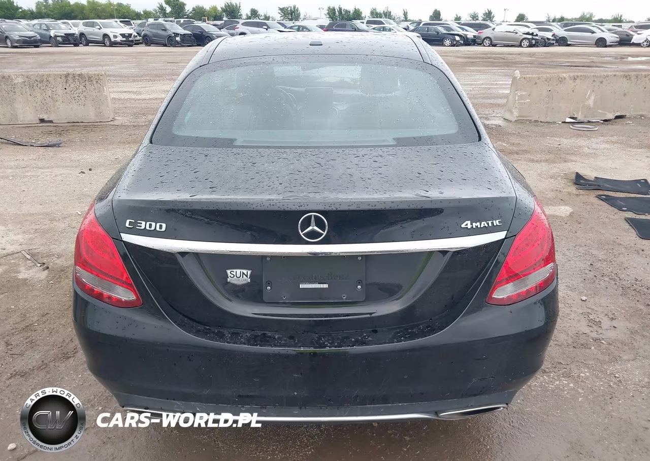 2018 Mercedes-Benz C 300 4Matic VIN:55SWF4KBXJU275438 - 17