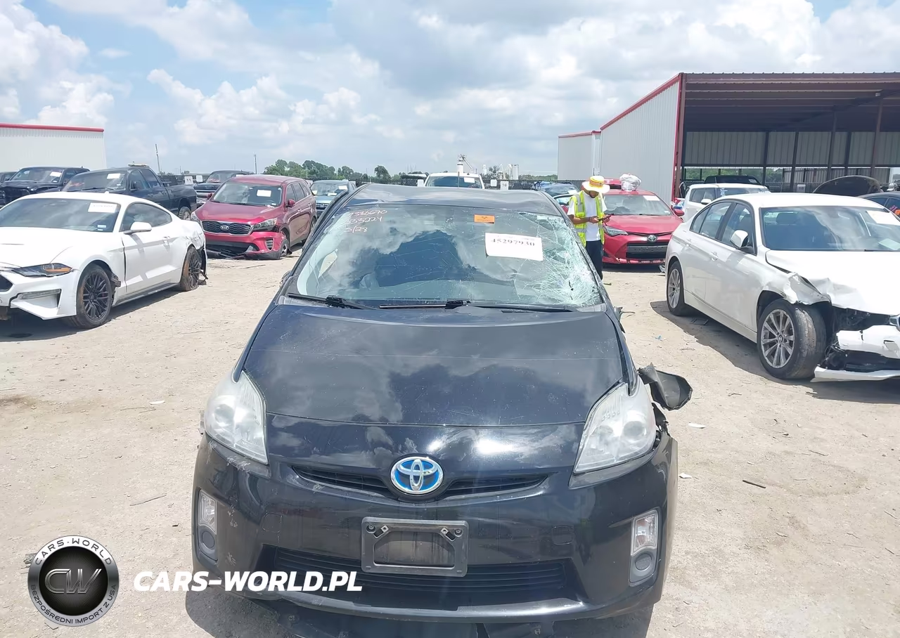 2011 Toyota Prius Four VIN:JTDKN3DUXB5333224 - 12