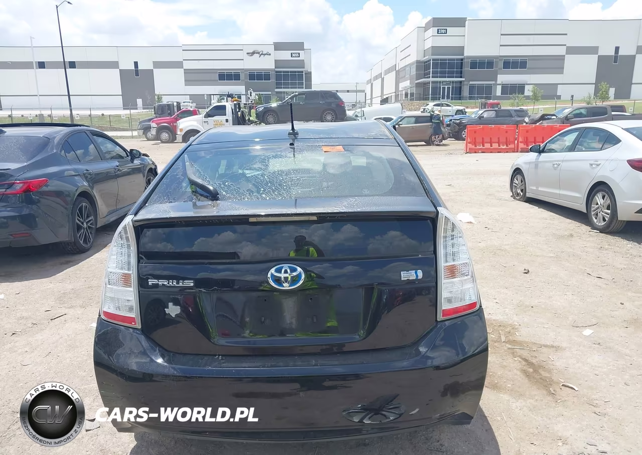 2011 Toyota Prius Four VIN:JTDKN3DUXB5333224 - 16
