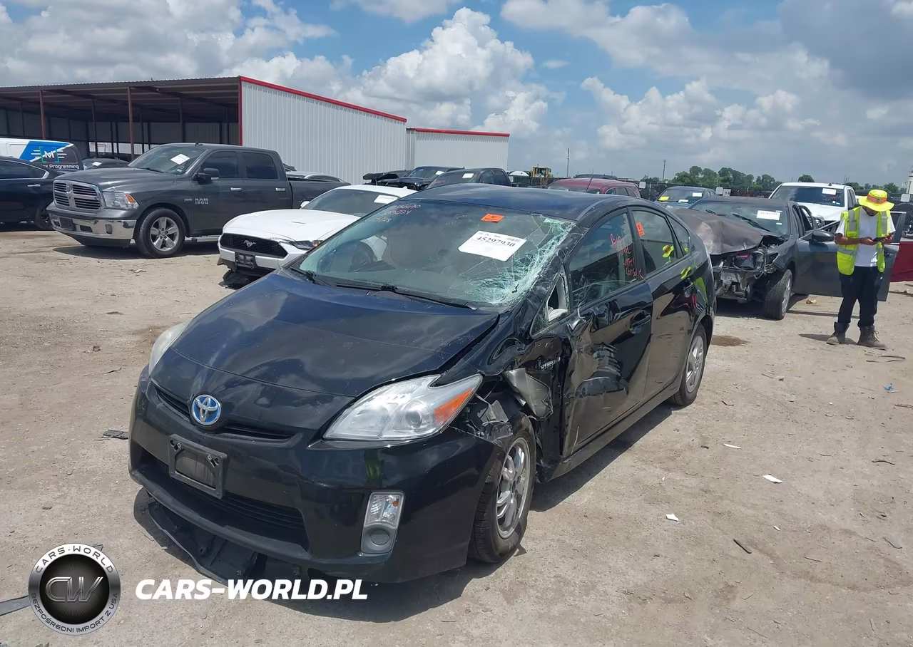 2011 Toyota Prius Four VIN:JTDKN3DUXB5333224 - 2