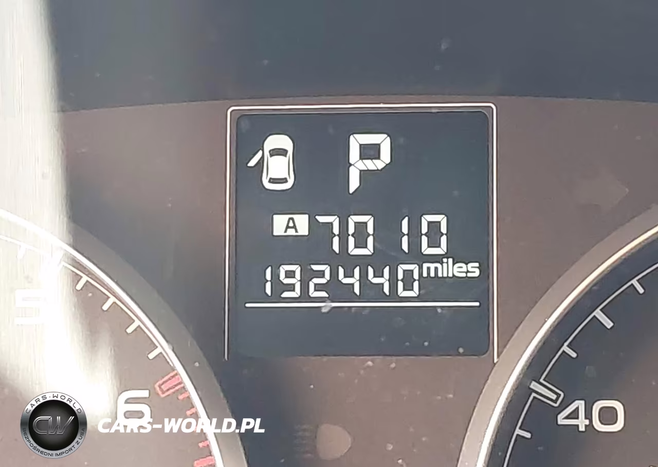 2014 Subaru Outback 2.5I Premium VIN:4S4BRBECXE3243989 - 15