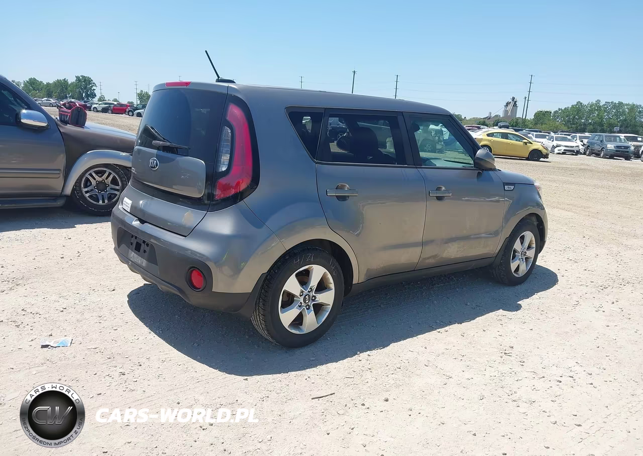2018 Kia Soul VIN:KNDJN2A26J7555058 - 4