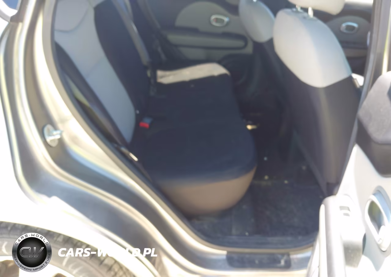 2018 Kia Soul VIN:KNDJN2A26J7555058 - 8