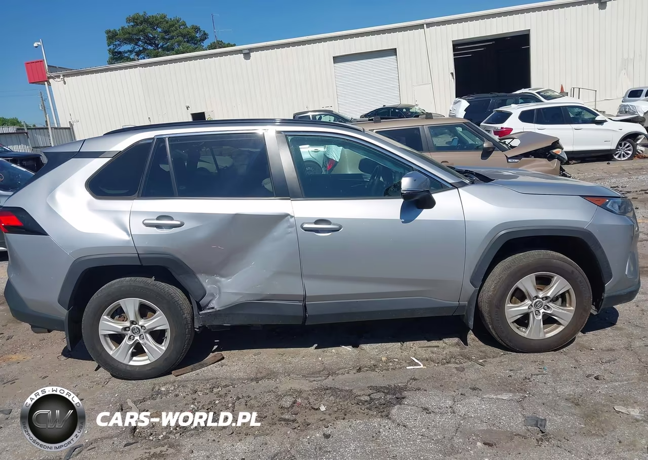 2020 Toyota Rav4 Xle VIN:2T3P1RFV1LW136723 - 13