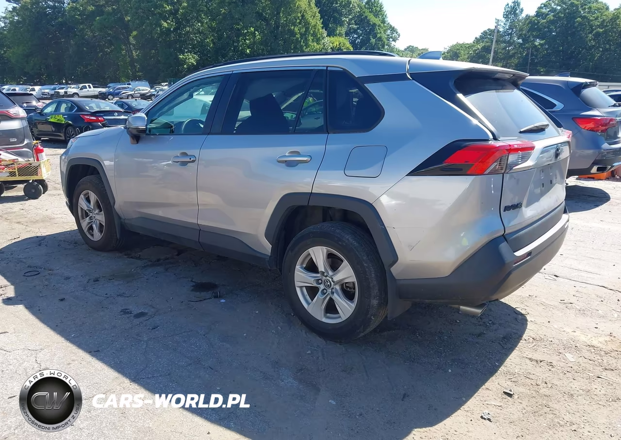 2020 Toyota Rav4 Xle VIN:2T3P1RFV1LW136723 - 3