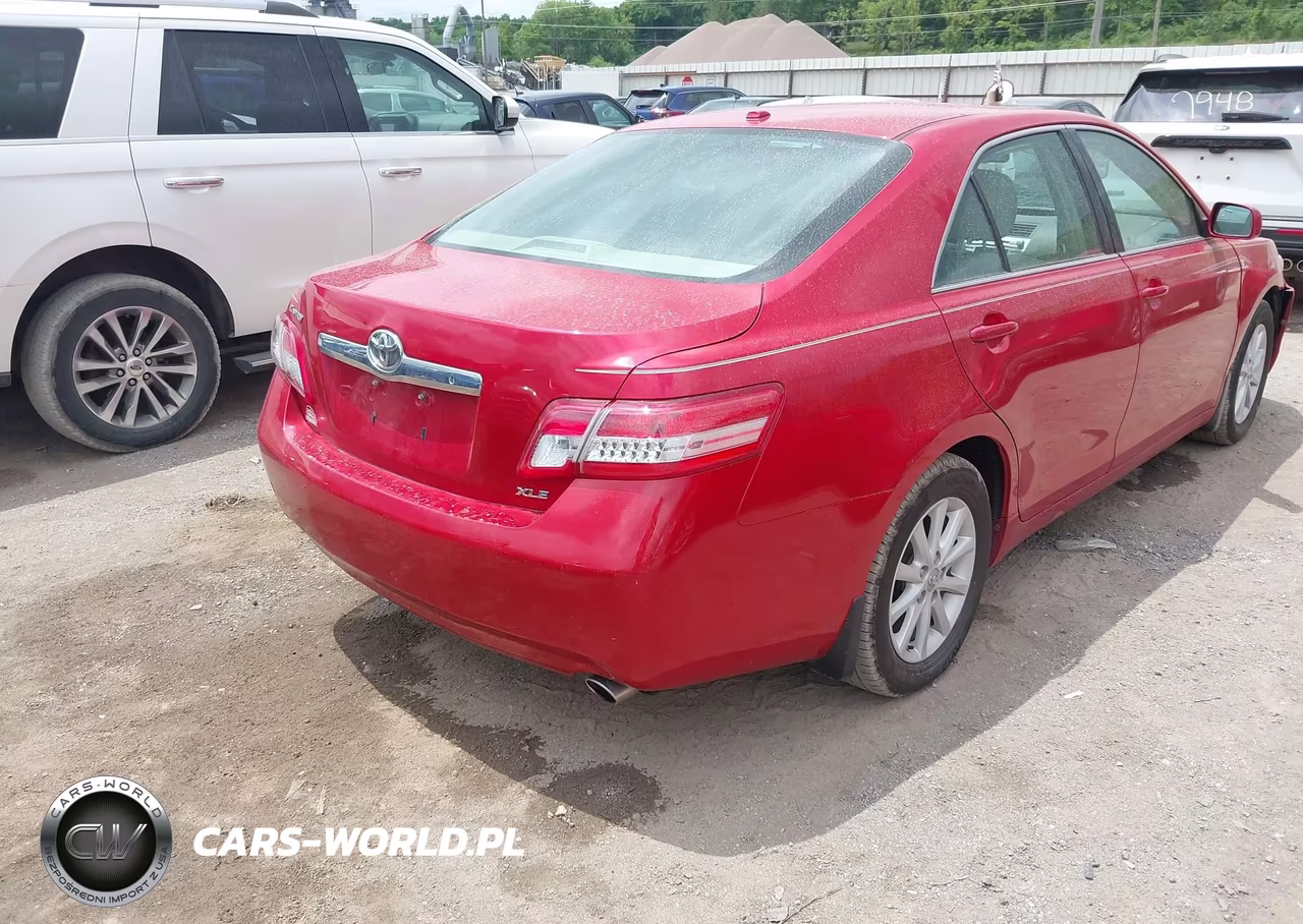 2010 Toyota Camry Xle VIN:4T4BF3EK2AR079377 - 4
