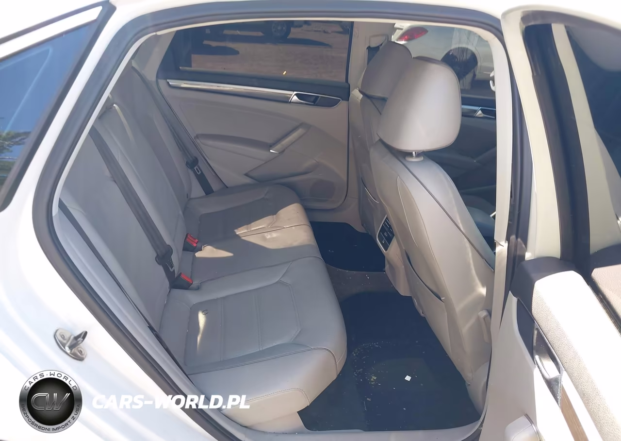 2018 Volkswagen Passat 2.0T Se VIN:1VWBA7A35JC002959 - 8