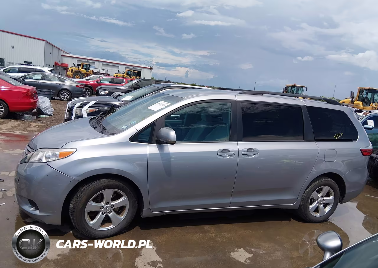 2017 Toyota Sienna Le 8 Passenger VIN:5TDKZ3DC8HS844963 - 14