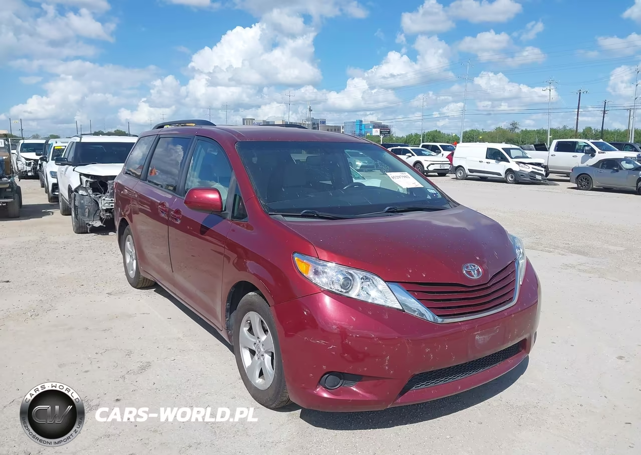2015 Toyota Sienna Le 8 Passenger – zdjęcie 1 z 20