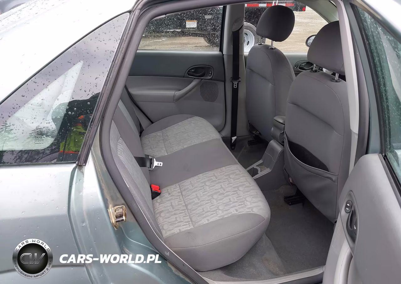 2005 Ford Focus Zx4 VIN:1FAFP34N05W276539 - 18