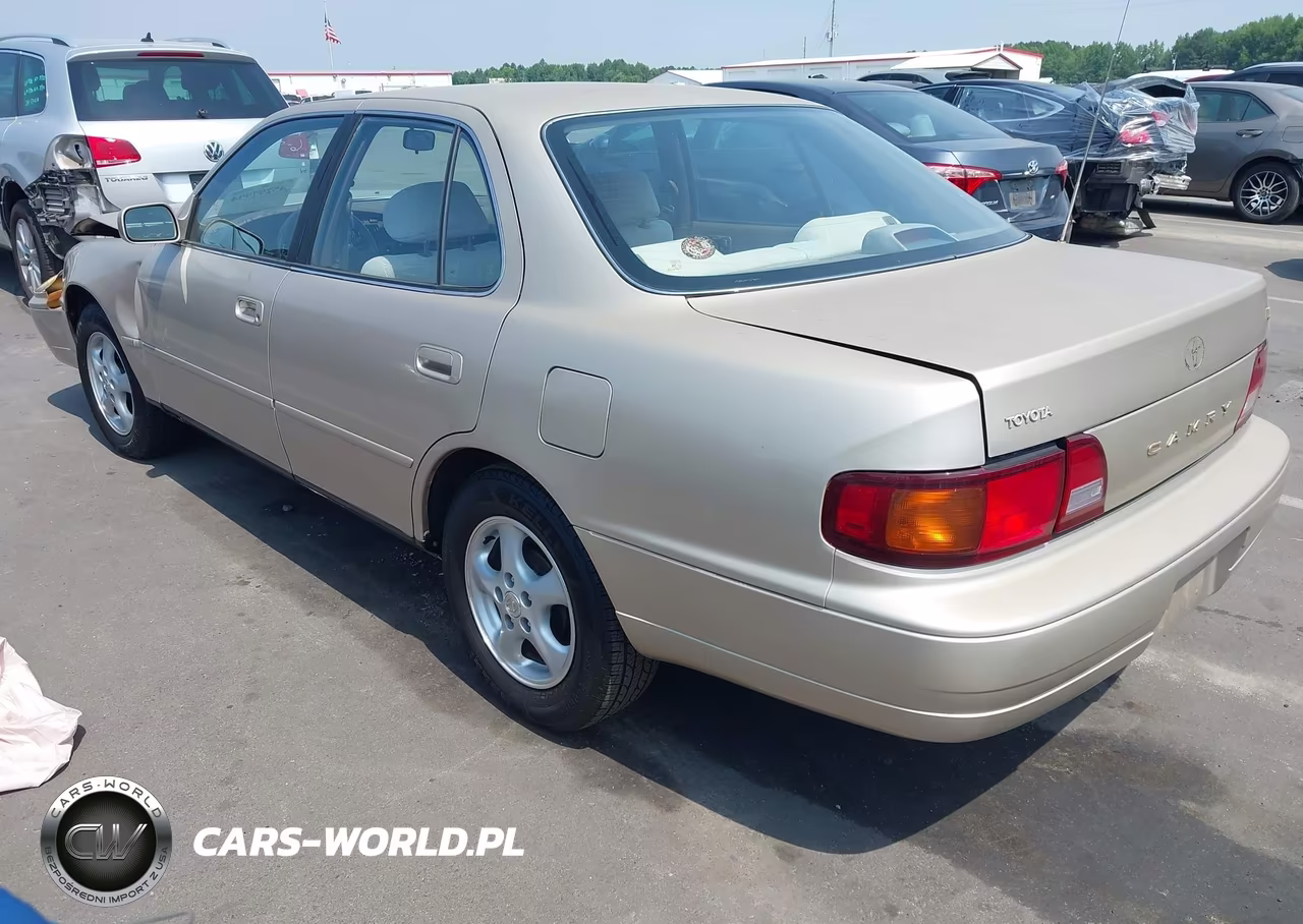 1996 Toyota Camry Dx-Le-Xle VIN:4T1BG12K4TU796317 - 3