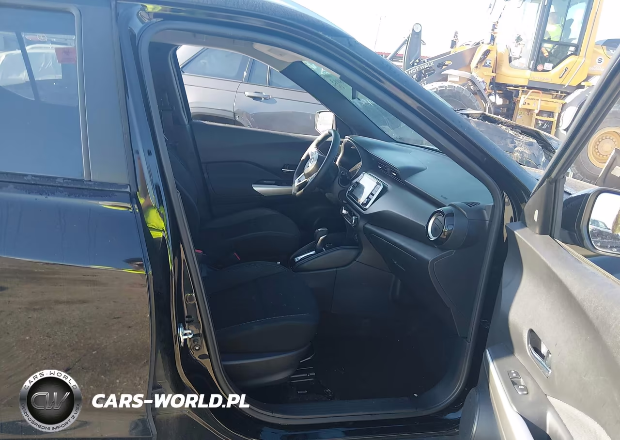 2019 Nissan Kicks Sv VIN:3N1CP5CU2KL565086 - 5