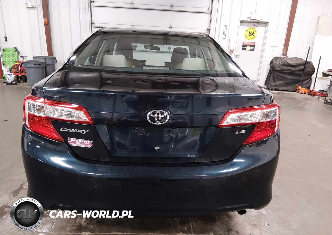2014 Toyota Camry Le VIN:4T4BF1FK1ER442583 - 16