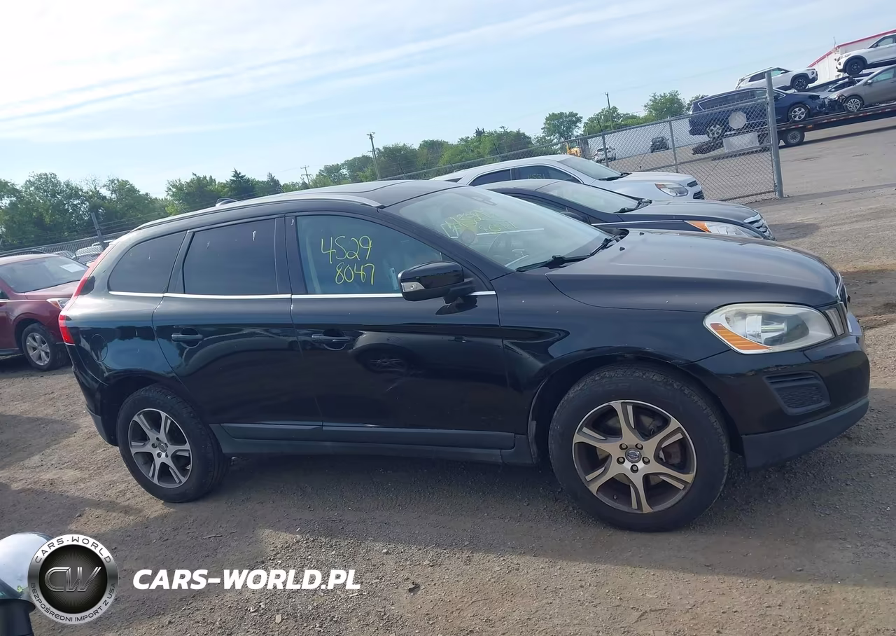 2011 Volvo Xc60 T6-T6 R-Design VIN:YV4902DZXB2192107 - 13