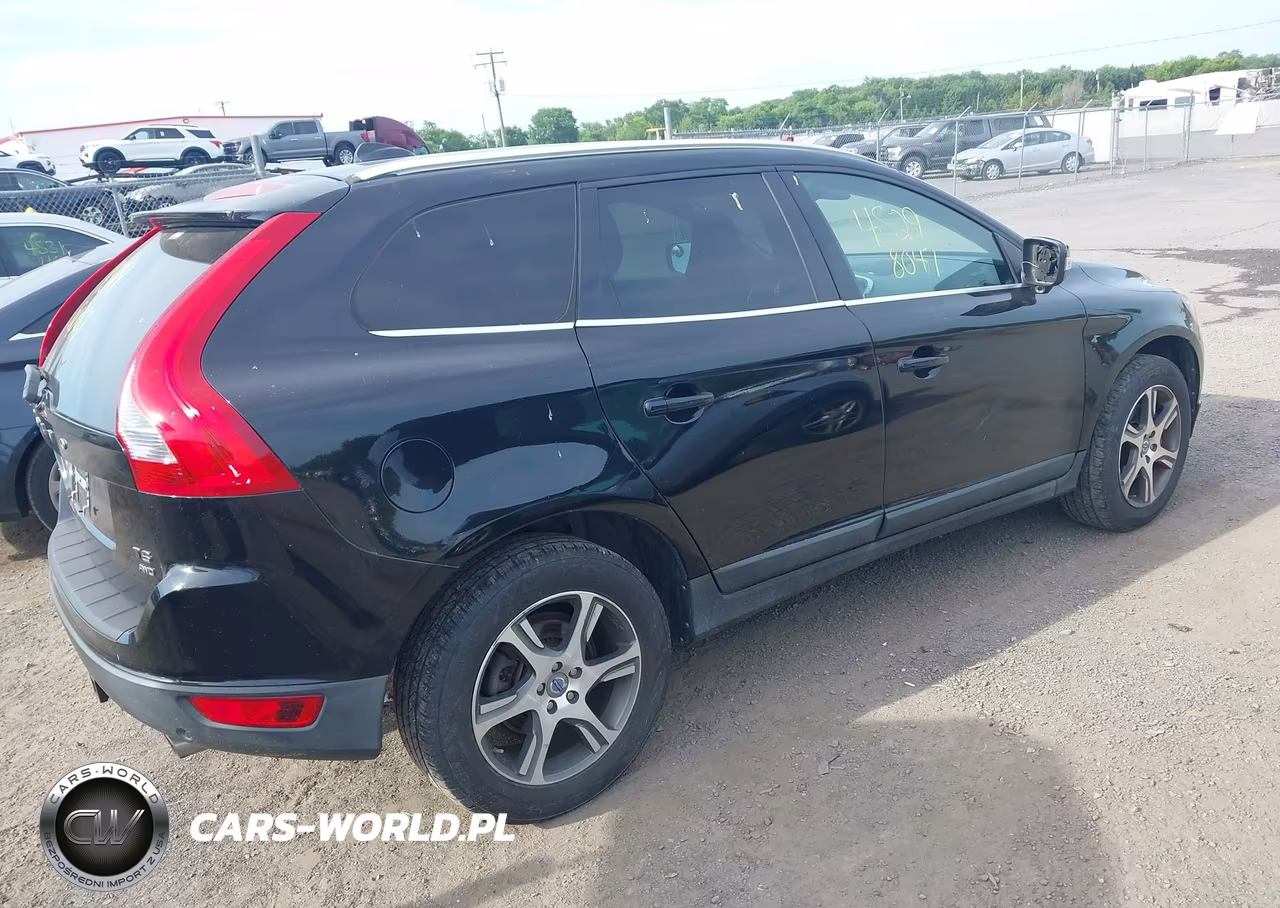 2011 Volvo Xc60 T6-T6 R-Design VIN:YV4902DZXB2192107 - 4